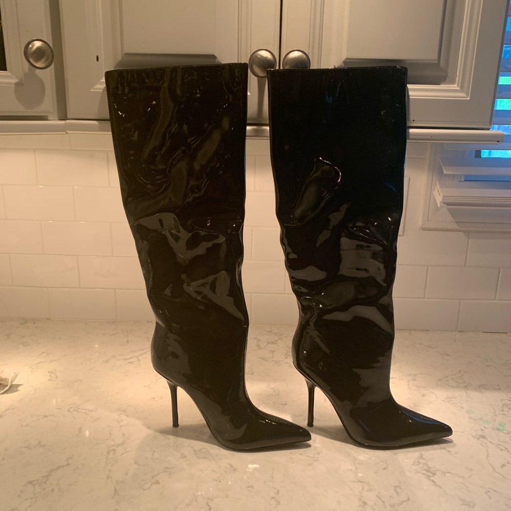Elegant Black Patent  Heeled Boots